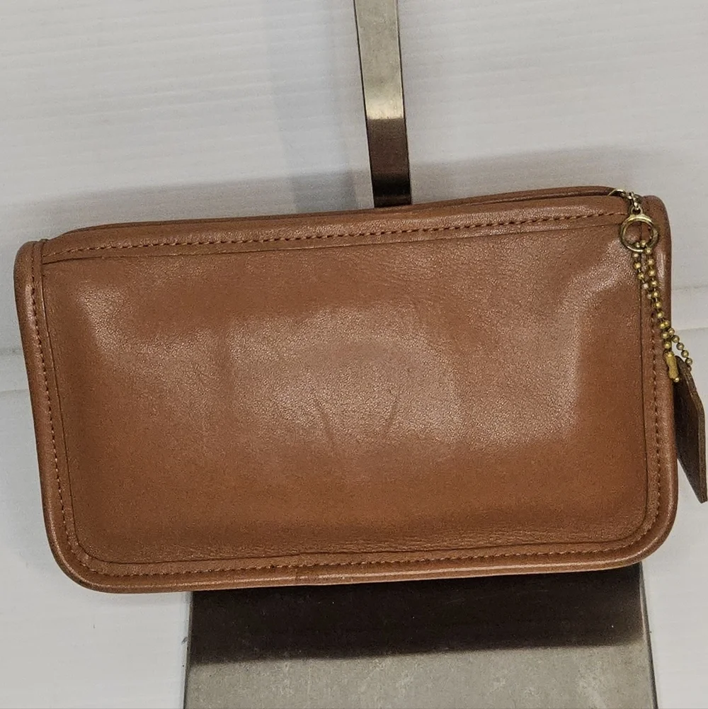 Coach Vintage 7165 British Tan Leather Chunky Case Pouch , Clutch Bag – USA Made